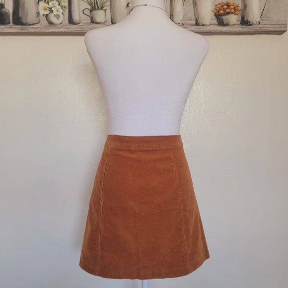 I & M - Burnt Orange Corduroy Skirt Size M - Picture 6 of 11